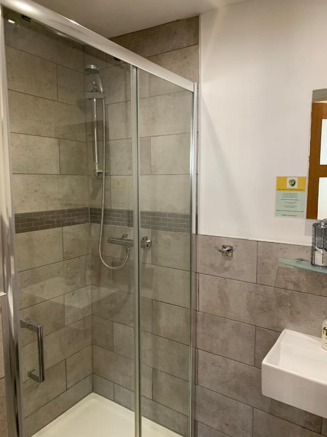 Weslie Guest House Brighton Bagian luar foto