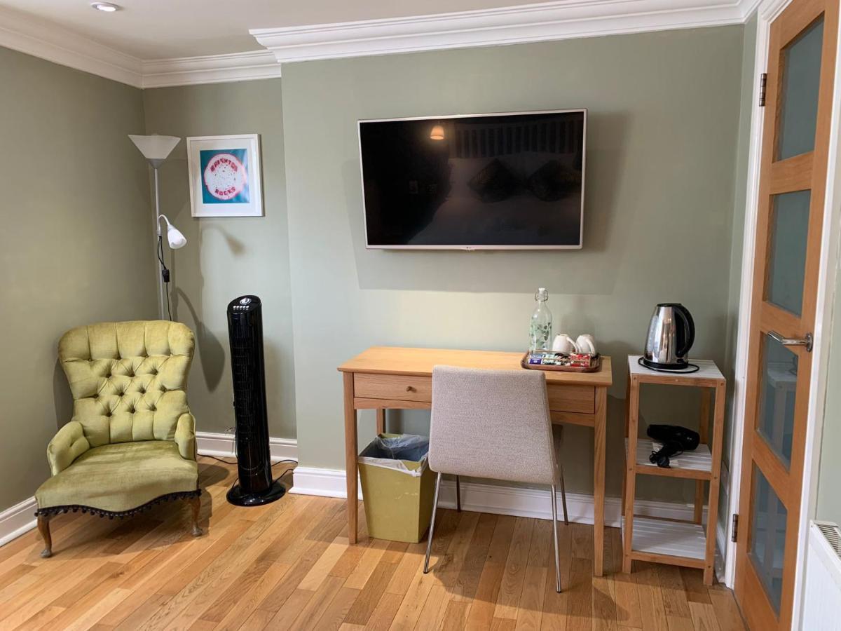 Weslie Guest House Brighton Bagian luar foto