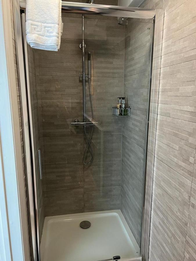 Weslie Guest House Brighton Bagian luar foto